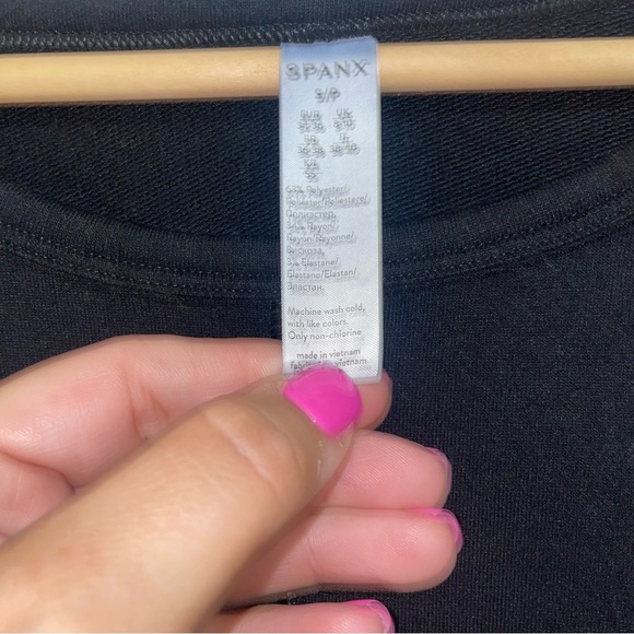 Spanx Black Oversized Perfect Length Crew Neck Sweatshirt 3/4 Sleeve Size‎ Small - Picture 3 of 4